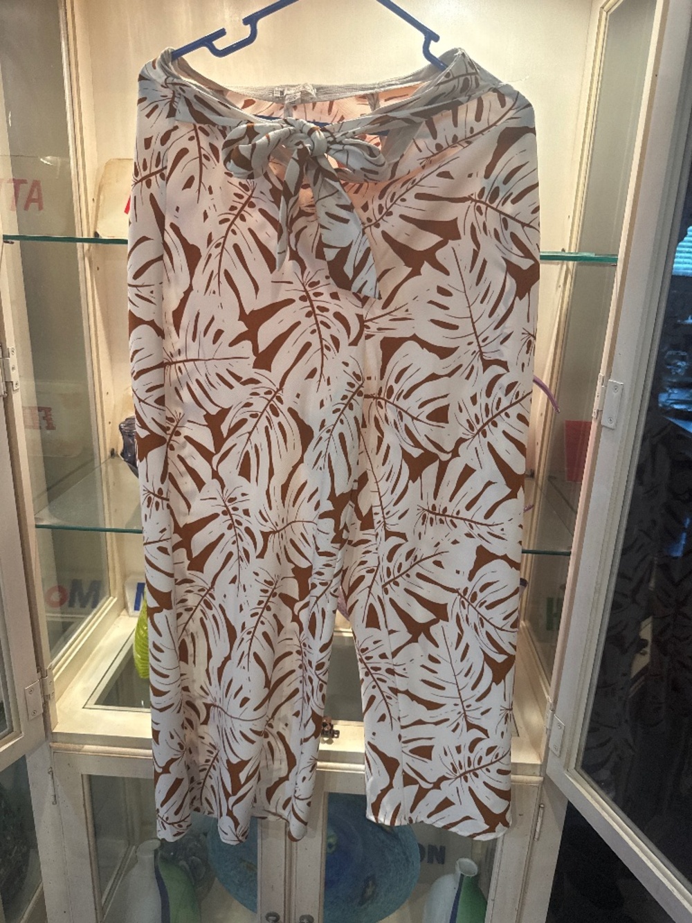 Wide leg pants
